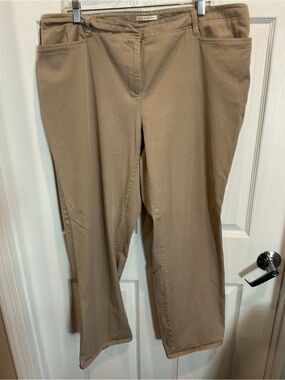 First Issue by Liz Claiborne Woman's Khaki Pants Size 18W